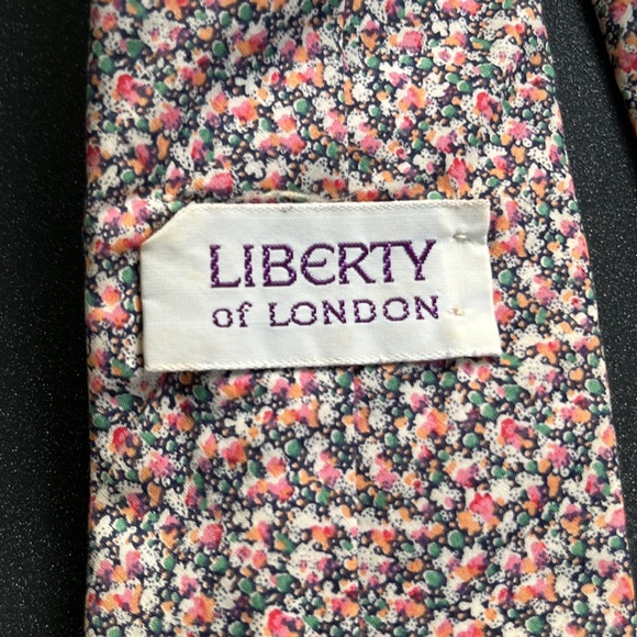 2 floral liberty of London vintage ties. - Picture 2 of 9